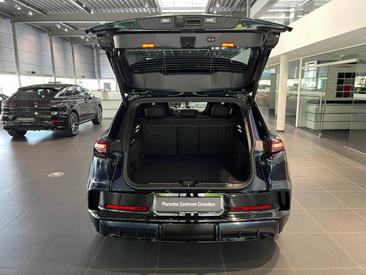 Porsche Cayenne E4 Electric — photo 9