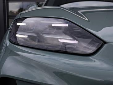 Porsche Cayenne E4 Electric — photo 10