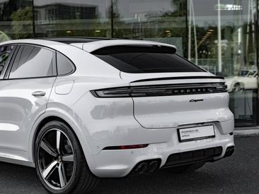 Porsche Cayenne III Turbo GT — photo 10