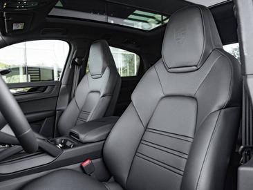 Porsche Cayenne III Turbo GT — photo 14
