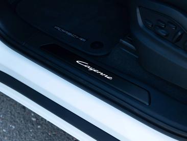 Porsche Cayenne III Turbo GT — photo 20