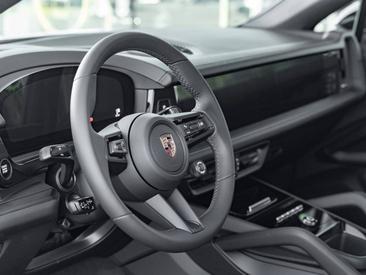 Porsche Cayenne III Turbo GT — photo 23
