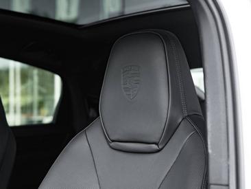 Porsche Cayenne III Turbo GT — photo 25