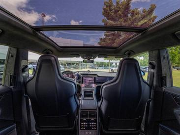 Porsche Cayenne E4 Turbo Electric — photo 42