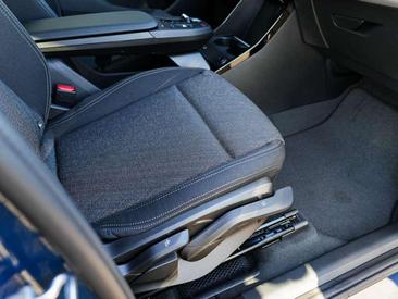BMW 218d Active Tourer 218d — photo 13