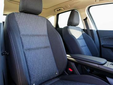 BMW 218d Active Tourer 218d — photo 14