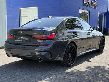 BMW 330 M Sport 330i — photo 10