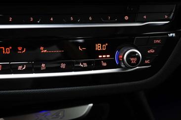 BMW X4 XLine XDrive20i — photo 9