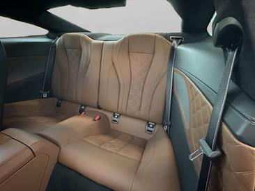 BMW M8 Coupé M8 XDrive — photo 8