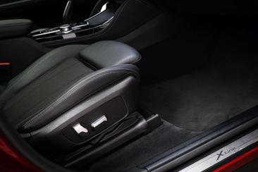 BMW X4 XLine XDrive20i — photo 13