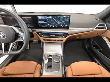 BMW Série 3 330e XDrive — photo 7