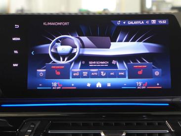 BMW 218 M Sport I — photo 10