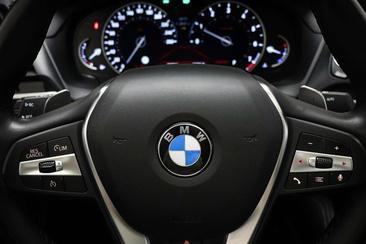 BMW X4 XLine XDrive20i — photo 38