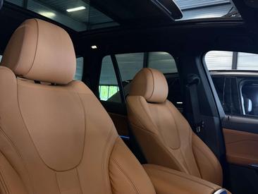 BMW X5 M Sport 45e — photo 15