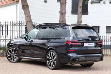 BMW X7 M60 XDrive — photo 2
