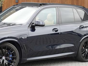 BMW X5 M Sport 45e — photo 25