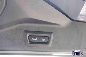 BMW X5 Sport 50e — photo 16