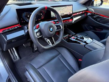 BMW M5 — photo 8