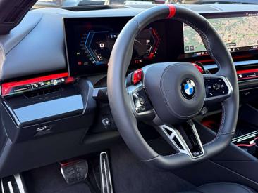 BMW M5 — photo 9