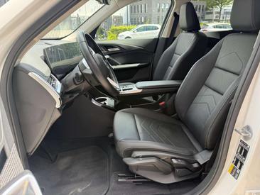 BMW IX1 EDrive20 — photo 2