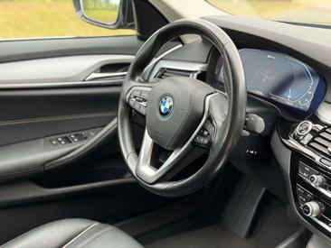 BMW Série 5 520d — photo 11