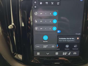 Volvo XC60 B5 R-Design — photo 27