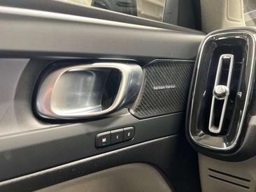Volvo XC40 T5 Recharge Plus — photo 18