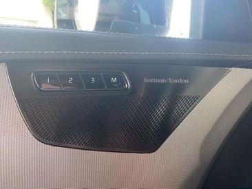 Volvo XC90 T8 Recharge Plus — photo 18