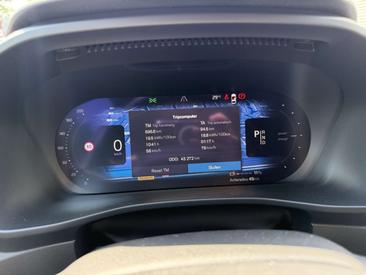 Volvo C40 Recharge Ultimate — photo 18