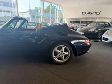 Porsche 993 Carrera 2 — photo 5