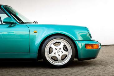 Porsche 964 — photo 11