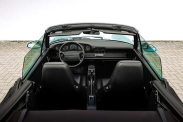Porsche 964 — photo 22