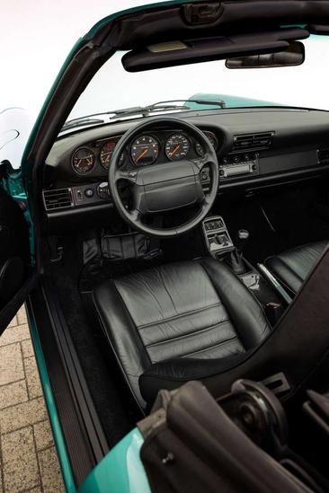 Porsche 964 — photo 24