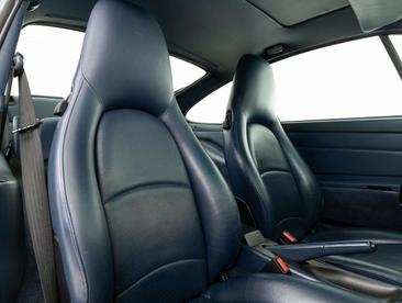 Porsche 993 CARRERA 4 — photo 7