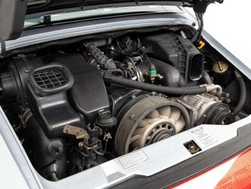 Porsche 993 CARRERA 4 — photo 15