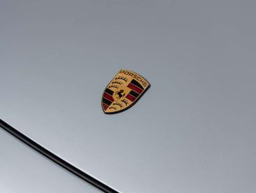 Porsche 993 CARRERA 4 — photo 23