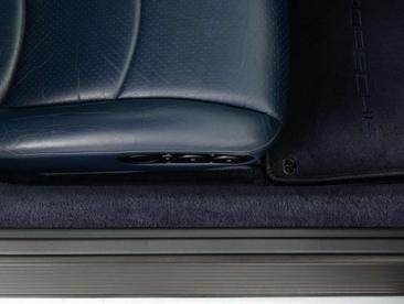 Porsche 993 CARRERA 4 — photo 32
