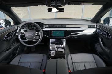 Audi A8 50 TDI — photo 7