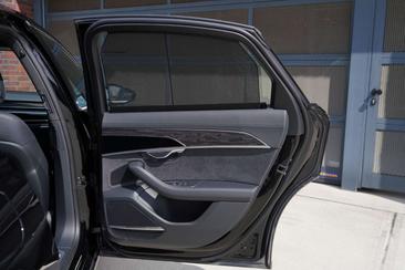 Audi A8 50 TDI — photo 14