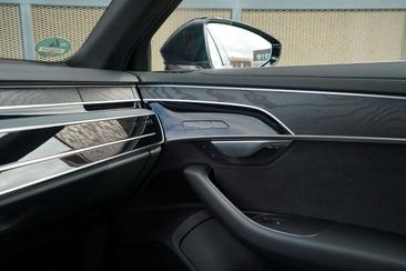Audi A8 50 TDI — photo 18