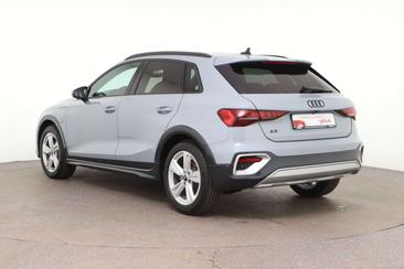 Audi A3 40 TFSI E — photo 3