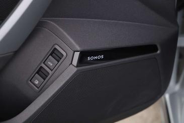Audi A3 40 TFSI E — photo 12
