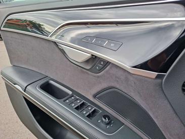 Audi A8 S Line 50 TDI — photo 24