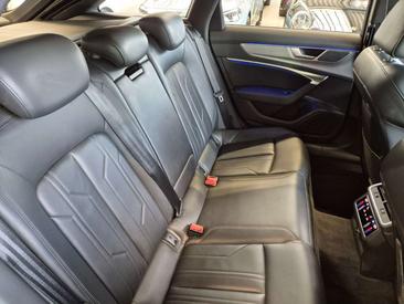 Audi A6 Avant 40 TDI — photo 12
