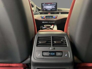 Audi S5 Sportback 55 TDI — photo 10