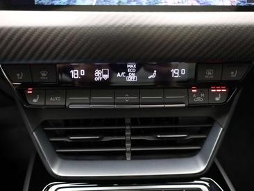 Audi RS E-tron GT — photo 15