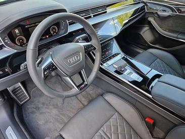 Audi A8 S Line 60 TFSI E — photo 20