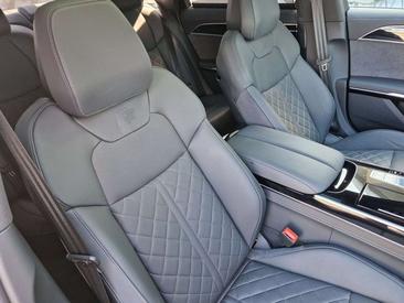 Audi A8 S Line 60 TFSI E — photo 24