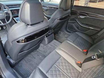 Audi A8 S Line 60 TFSI E — photo 28