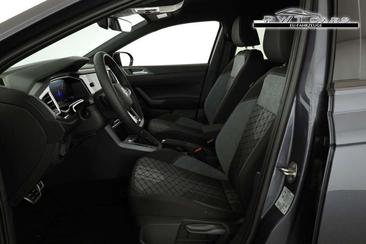 Volkswagen Taigo R-Line — photo 8